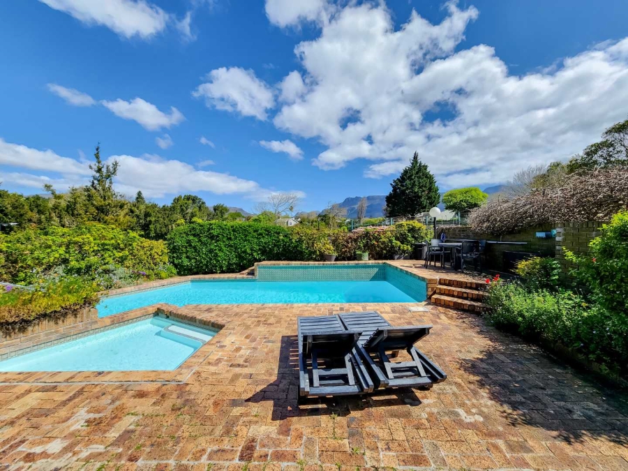 2 Bedroom Property for Sale in Plumstead Western Cape
